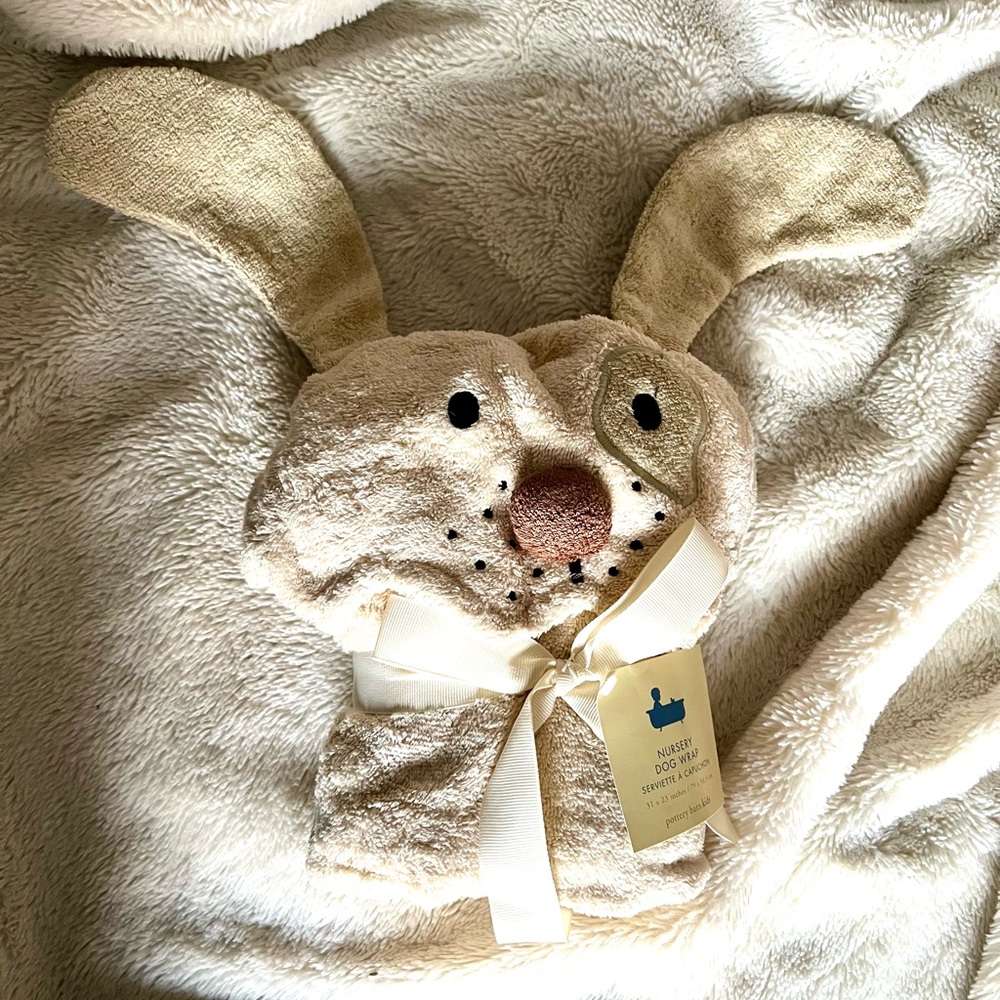 NWT Pottery Barn Kids Nursery Dog Wrap